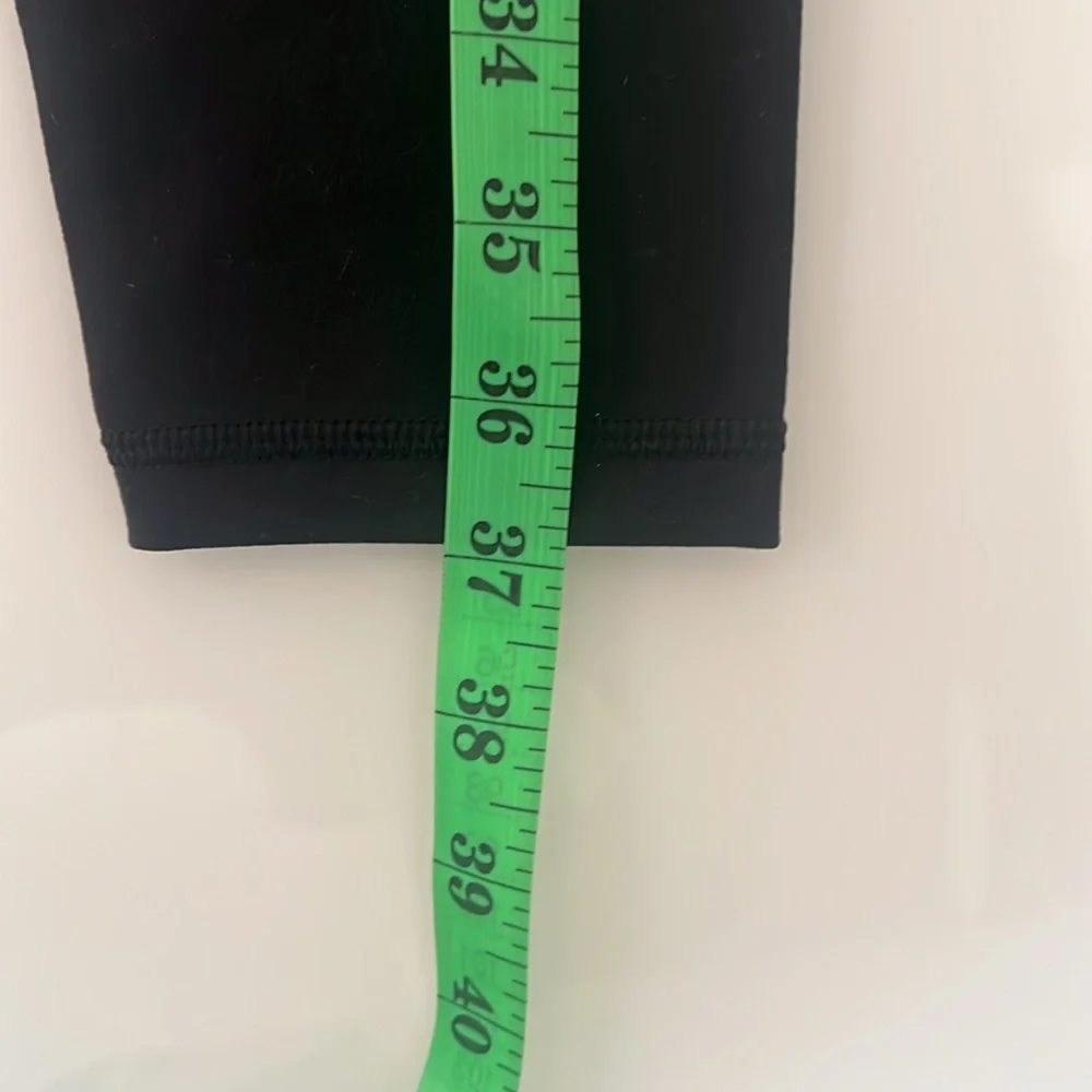 NWOT / ivivva by Lululemon girls leggings